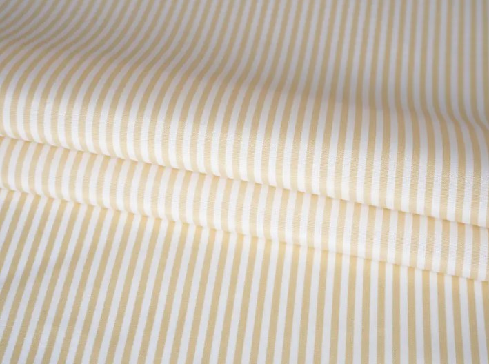 Polyester-Garnhülsenhülsenfutterstoff: Bauen einer soliden Verteidigungslinie für Kleidung mit hoher Festigkeit und Haltbarkeit