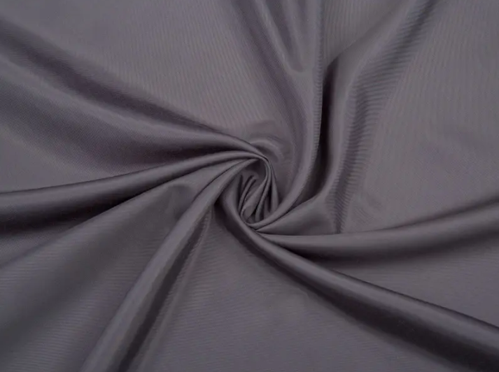 Der ultimative Leitfaden zur Auswahl der besten Bekleidungsfutterstoffe für jedes Kleidungsstück